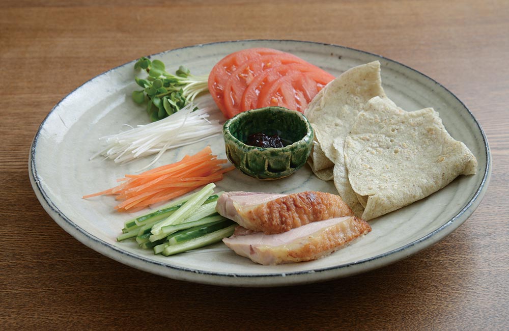 鶏と野菜のそば生地包み